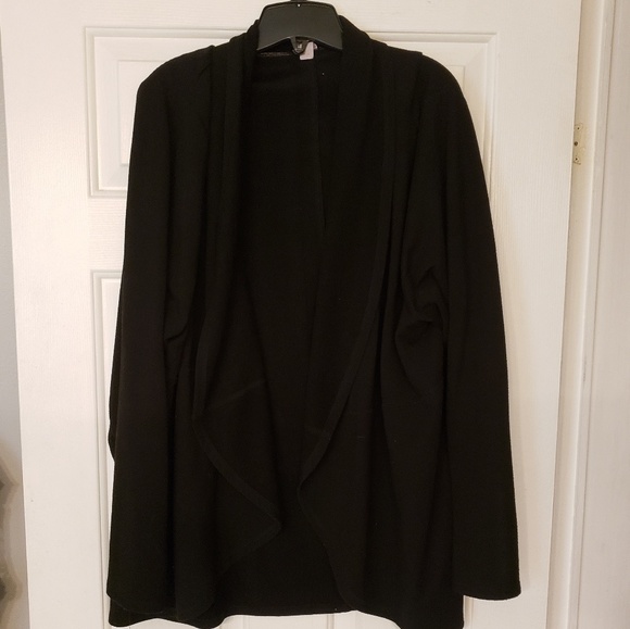 Lane Bryant Jackets & Blazers - LB active cardigan w/thumb inserts size 22/24 Lane Bryant Jackets & Blazers - LB active cardigan w/thumb inserts size 22/24